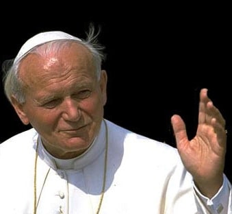 Pourquoi béatifier Jean Paul II ?